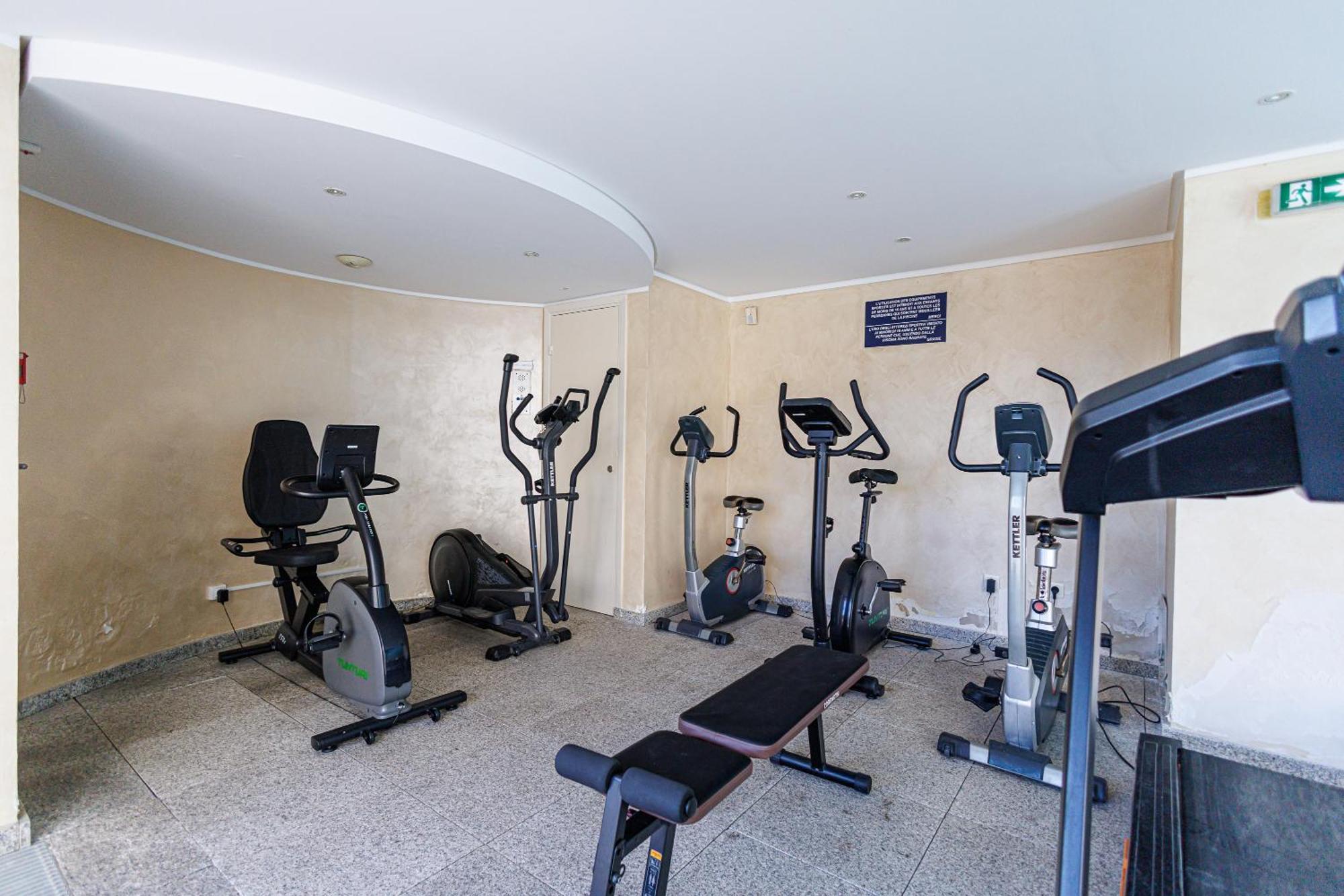 Le Victoria, Elegant T2 Au Bord Des Plages, Piscine, Sauna مينتون المظهر الخارجي الصورة