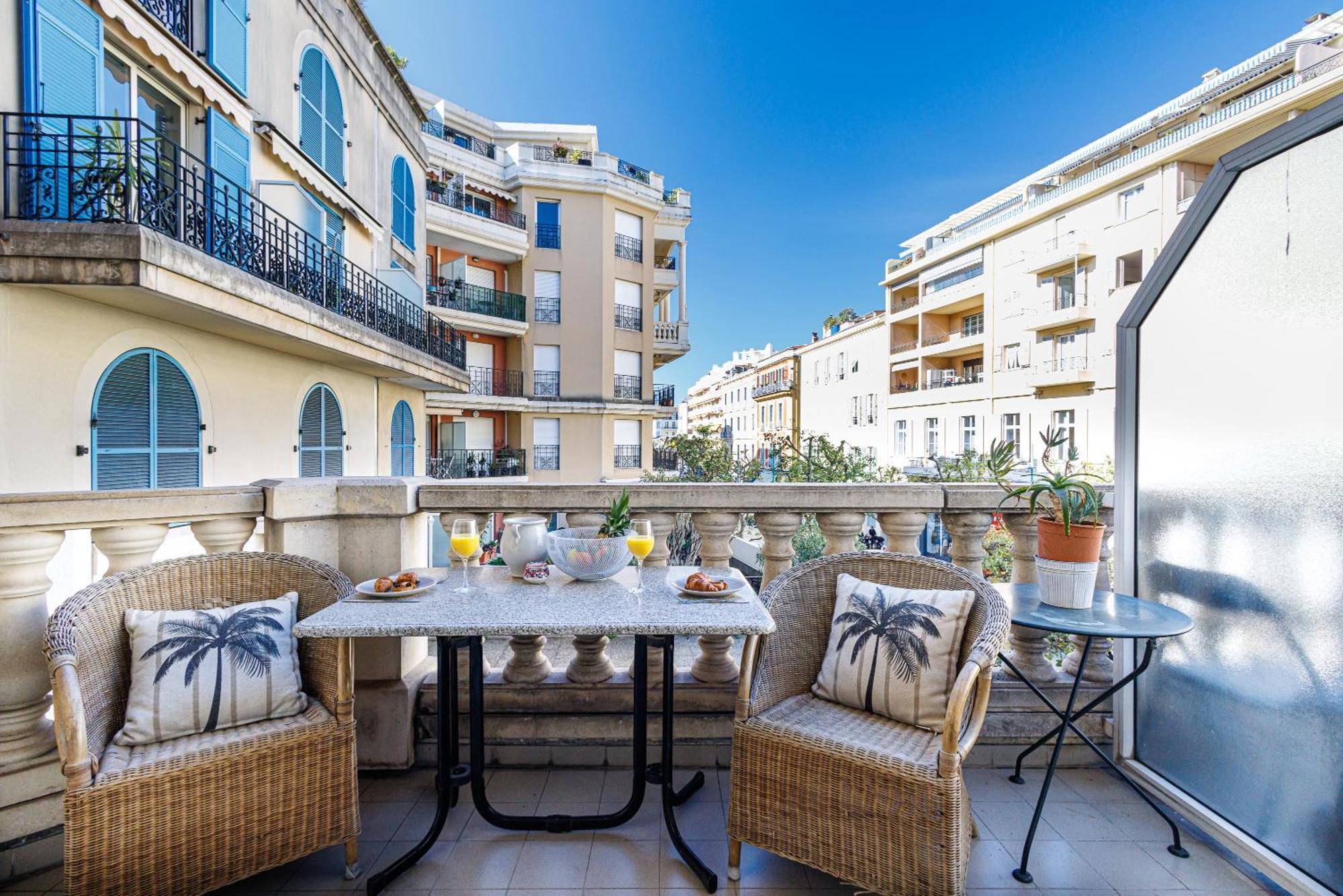 Le Victoria, Elegant T2 Au Bord Des Plages, Piscine, Sauna مينتون المظهر الخارجي الصورة